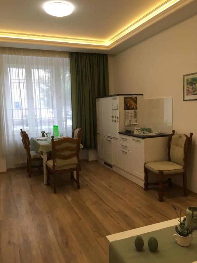 Apartment Top Diplomat Prague Exterior photo